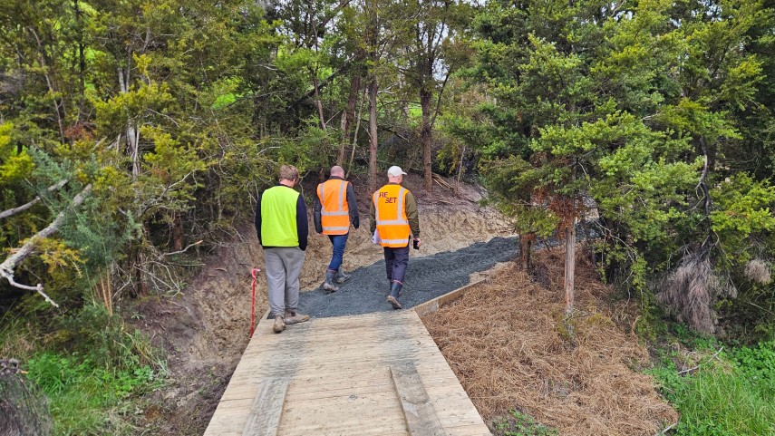 reset mangawhai hills walking trail