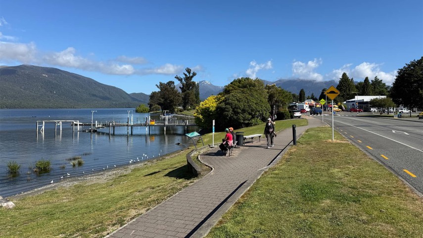 Reset urban Te Anau Walkway Lakefront 3